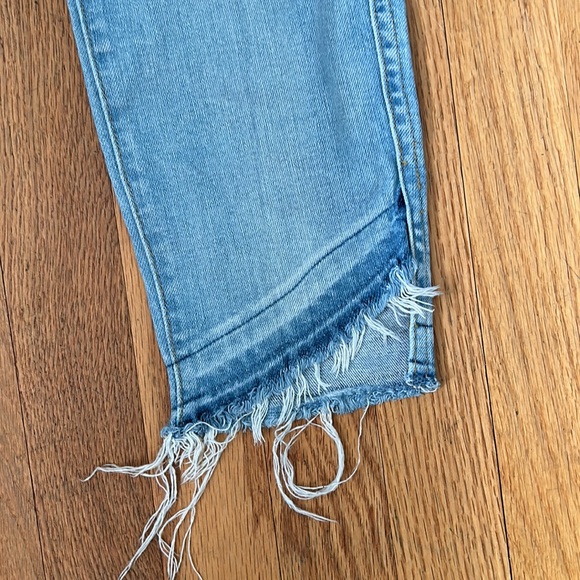 7 for all Mankind Roxanne Ankle tapered frayed hem light wash size 24 - Picture 2 of 7